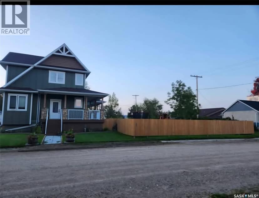 105 Francis STREET — photo 2 of 29