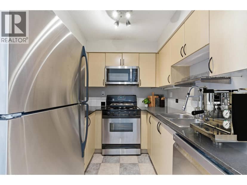 2705 63 KEEFER PLACE, Vancouver, photo 2