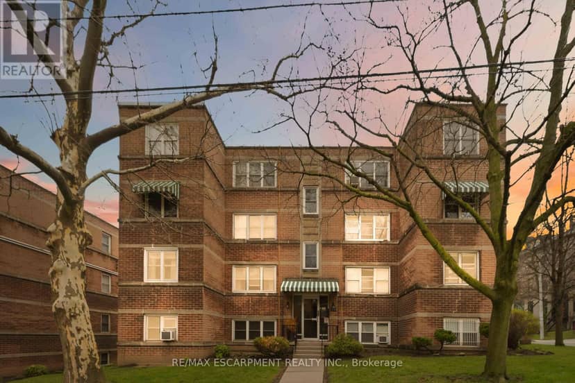 23 - 231 Macnab Street S, Hamilton