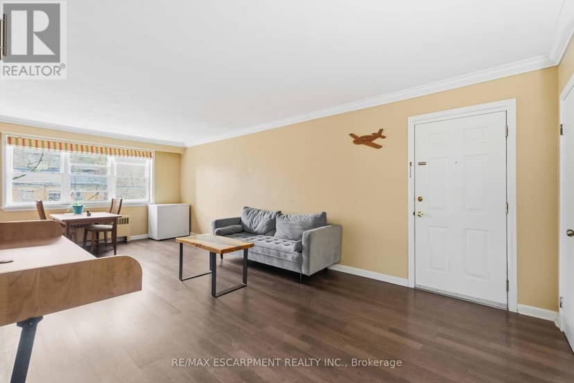 23 - 231 Macnab Street S, Hamilton, photo 3