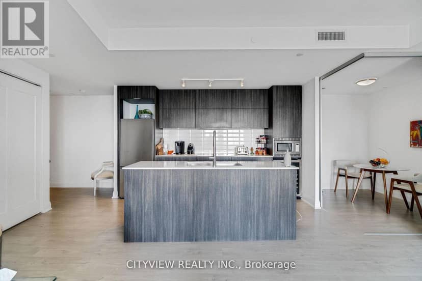 304 - 110 Marine Parade Drive — photo 11 of 31