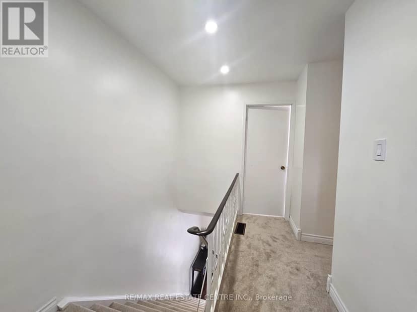 6 - 161 Berkindale Drive — photo 12 of 24