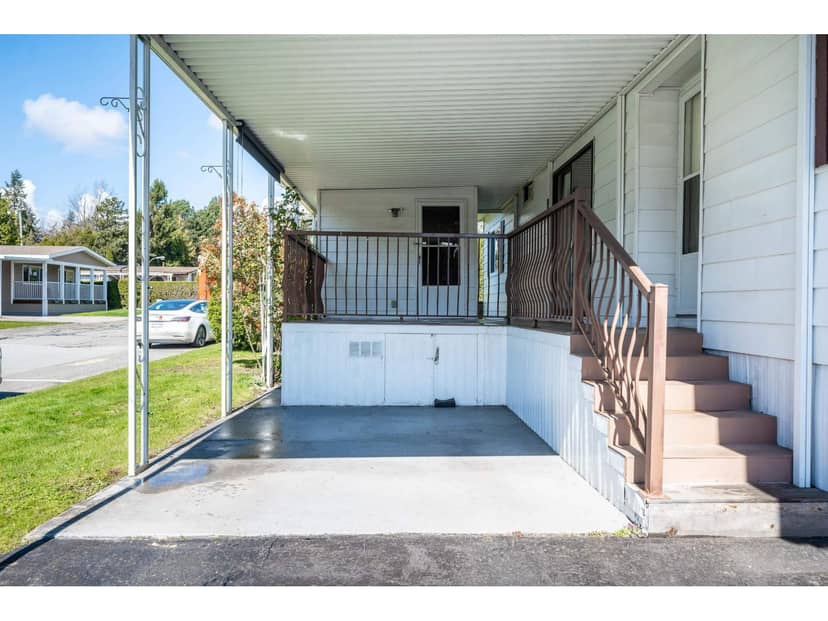 35 2120 KING GEORGE BOULEVARD, Surrey, photo 3