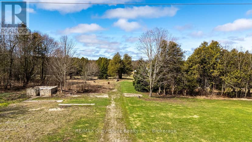 019556 Highway 6 — photo 13 of 40