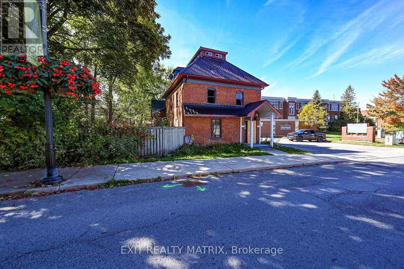 310 Prescott St Street — photo 15 of 16