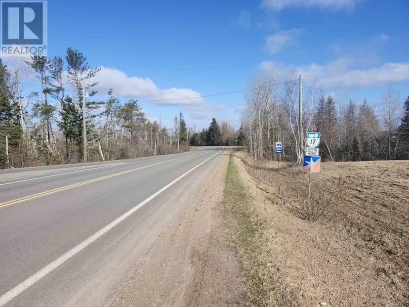 Lot Route 17, Sturgeon, photo 4
