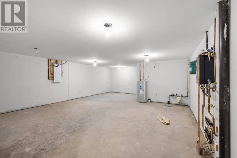 58 Alice Avenue — photo 18 of 18