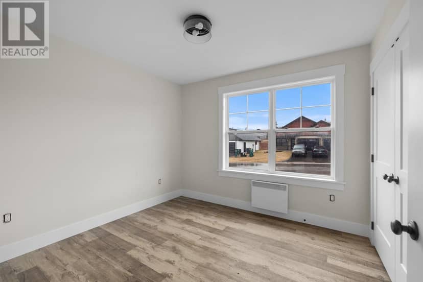 58 Alice Avenue — photo 5 of 18