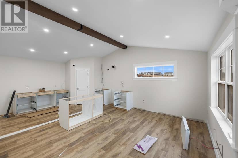 58 Alice Avenue — photo 8 of 18