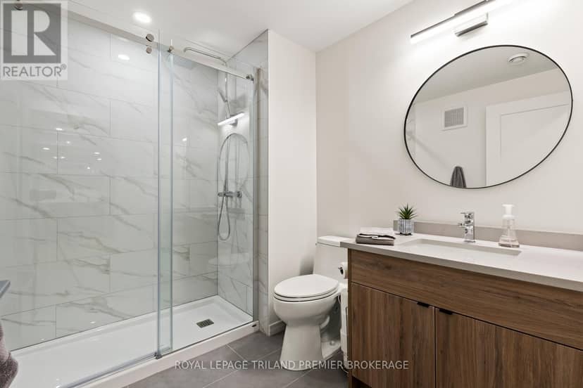 20 - 215 North Centre Road — photo 32 of 38