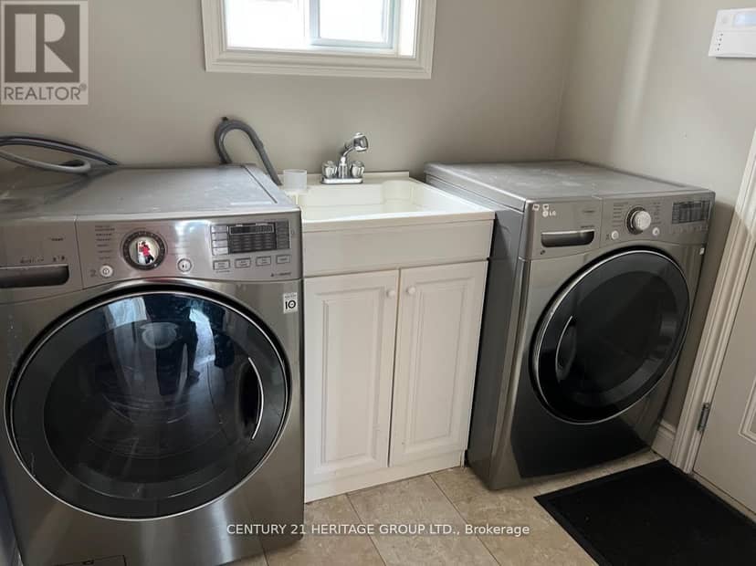 3547 Singleton Avenue — photo 10 of 28