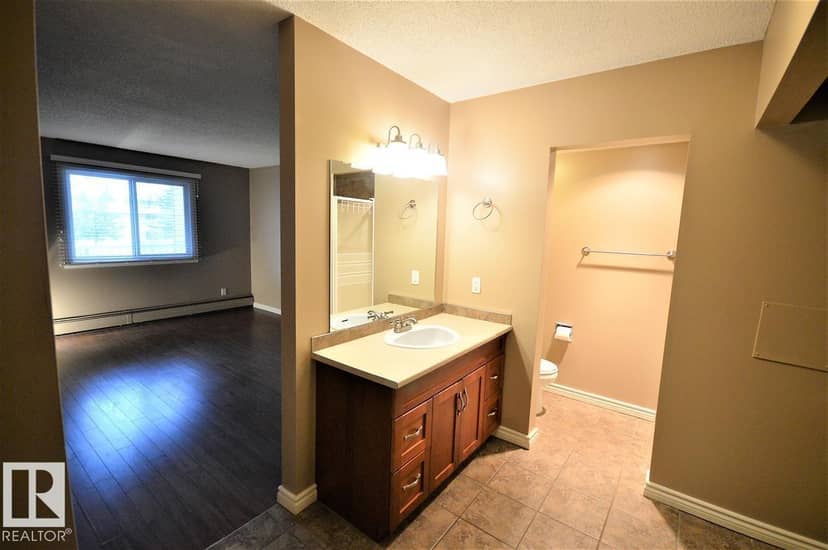 #203 5125 Riverbend Rd NW — photo 14 of 22
