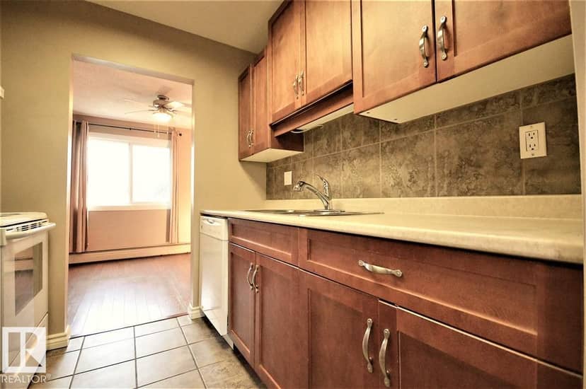 #203 5125 Riverbend Rd NW, Edmonton, photo 7