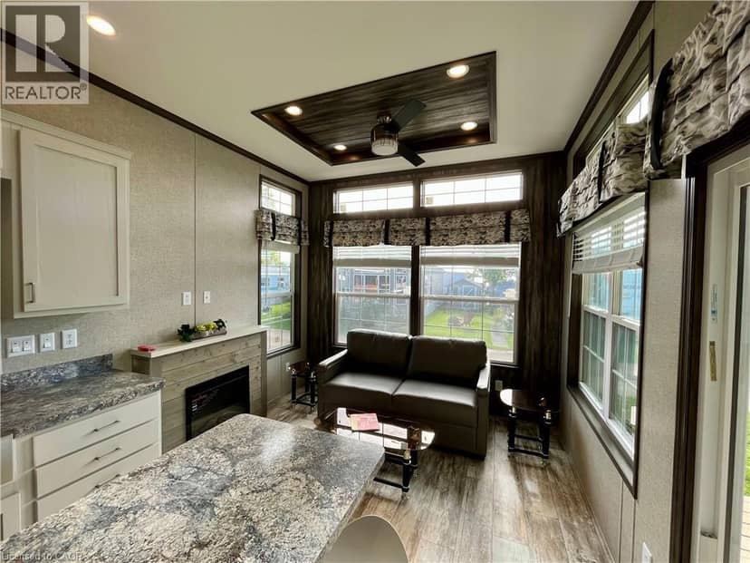 274 FRONT Road Unit# 51 — photo 4 of 17