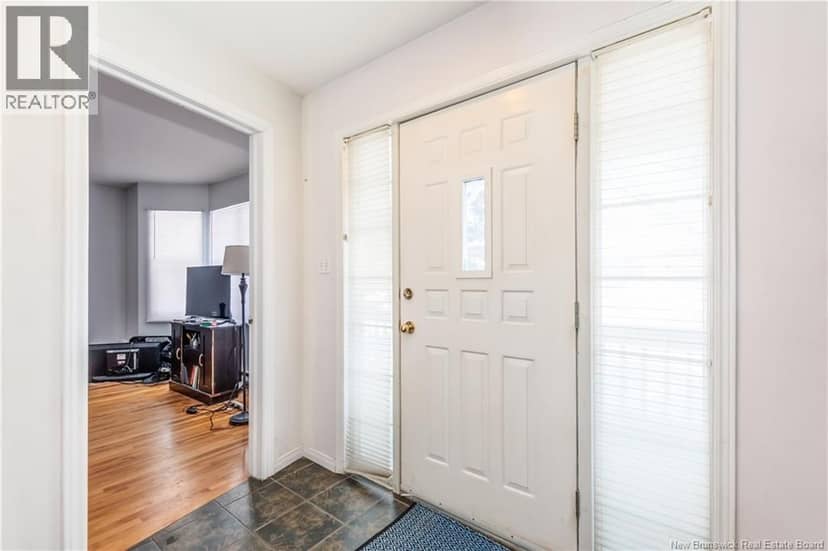 100 Tipperary Street — photo 4 of 40