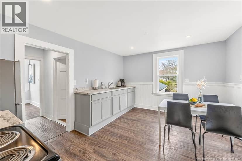 44 Queen Street — photo 13 of 40