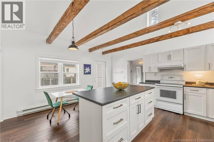 44 Queen Street — photo 25 of 40