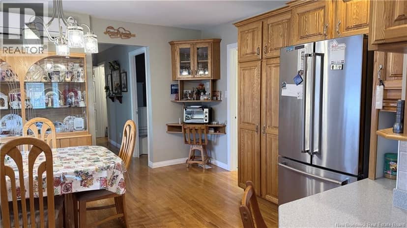 410 Tobique Street — photo 5 of 28
