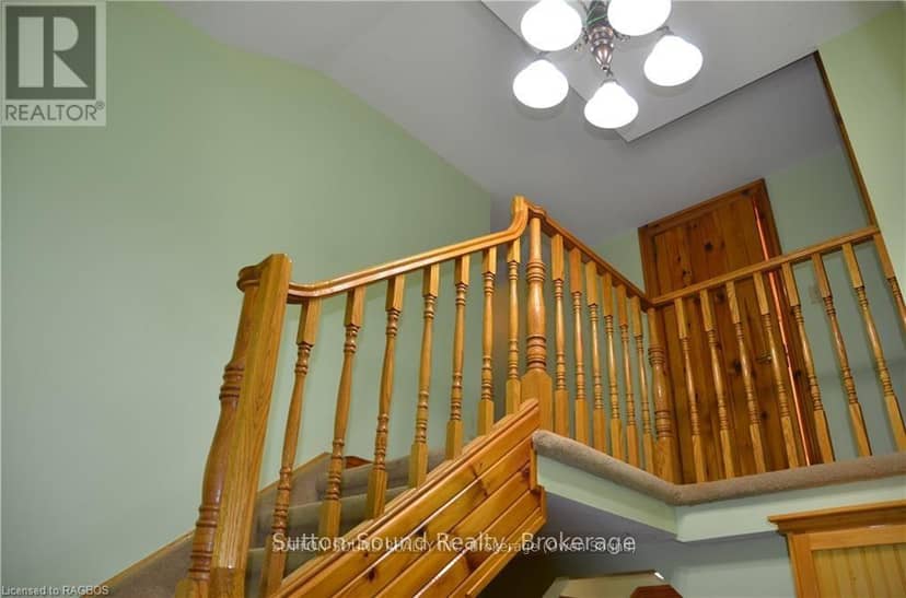 402432 Grey Road 4 — photo 11 of 30