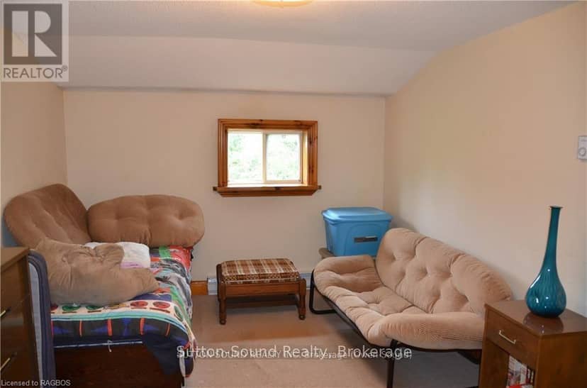 402432 Grey Road 4 — photo 21 of 30