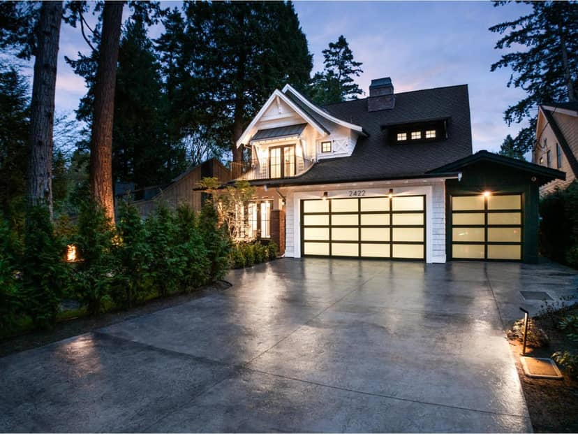 2422 CHRISTOPHERSON ROAD, Surrey, photo 3