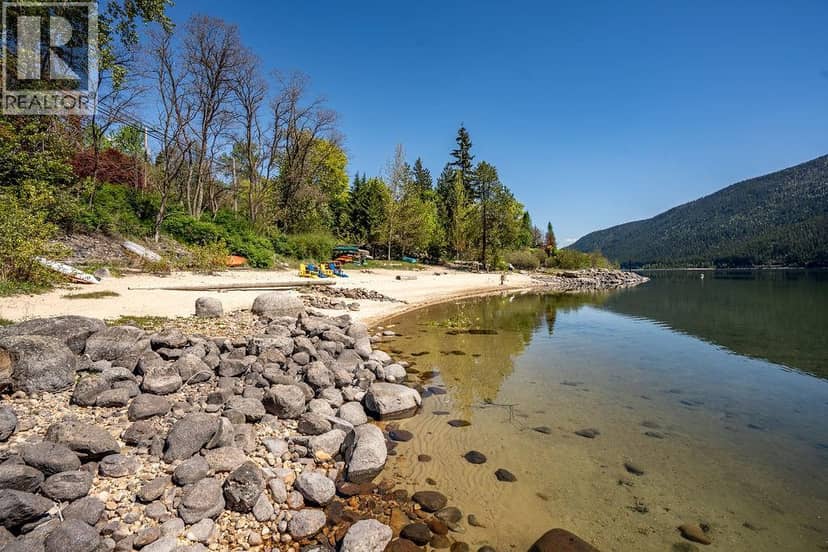 2465 3A Highway, Nelson, photo 8