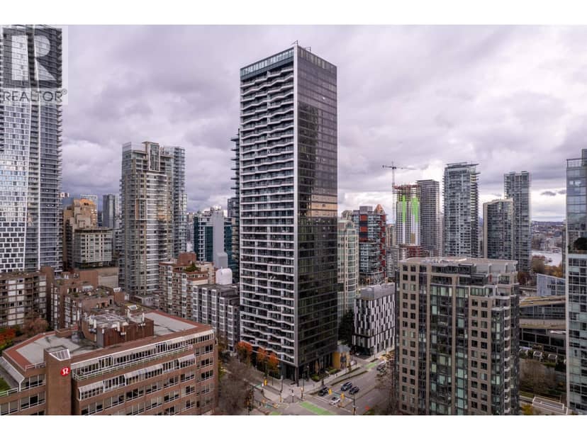 708 889 PACIFIC STREET, Vancouver