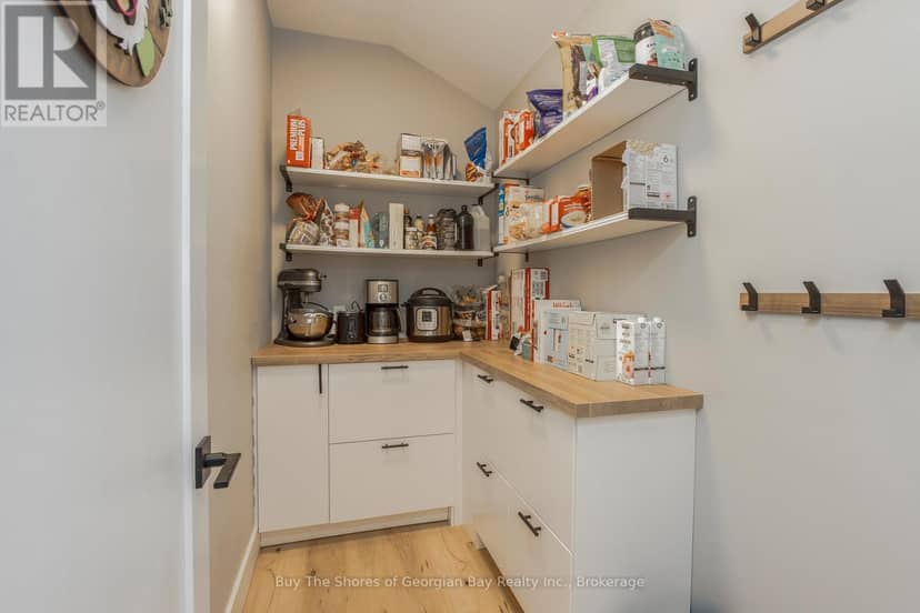 17 Wilcox Road — photo 13 of 40