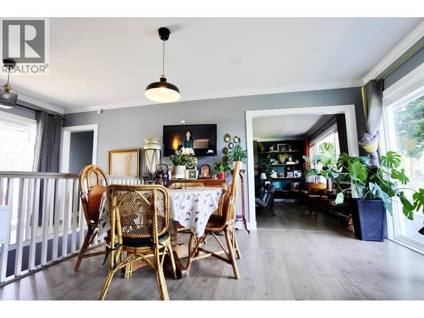 1215 NEPAL CRESCENT, West Vancouver, photo 6