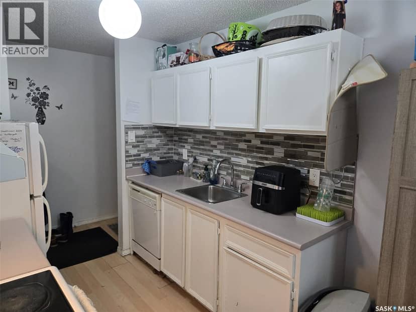 115A 4040 8th STREET E — photo 5 of 15