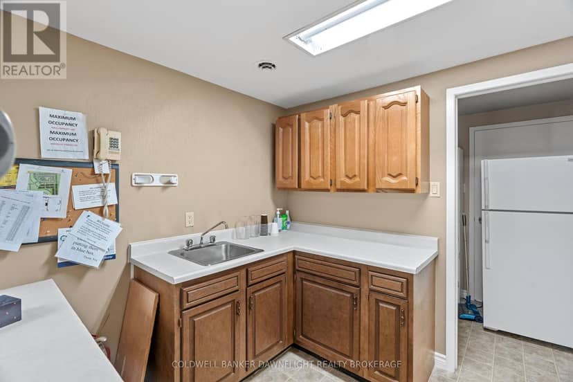 94 Redford Drive — photo 40 of 40