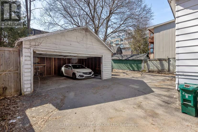 84 Fourth Avenue — photo 3 of 20