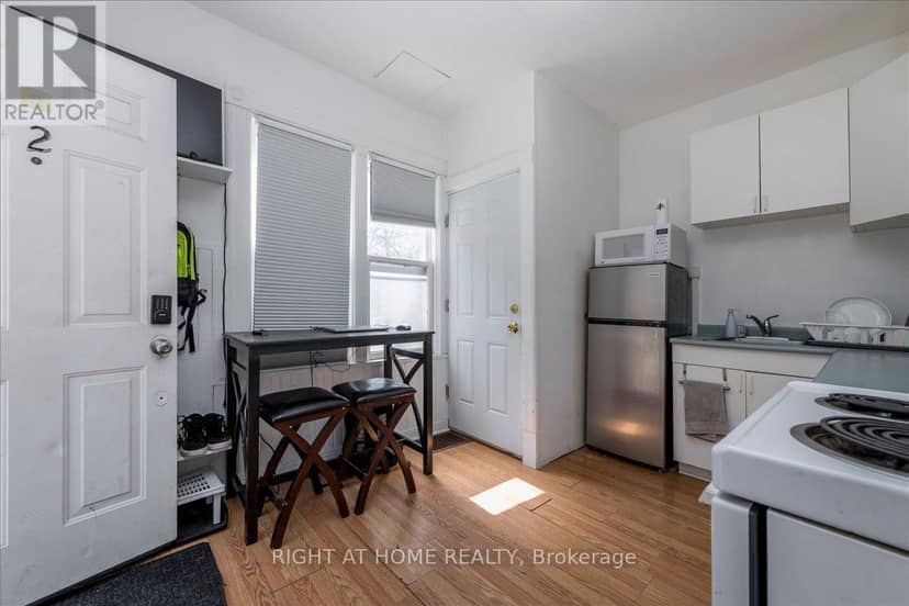 29 Peel Street — photo 11 of 36