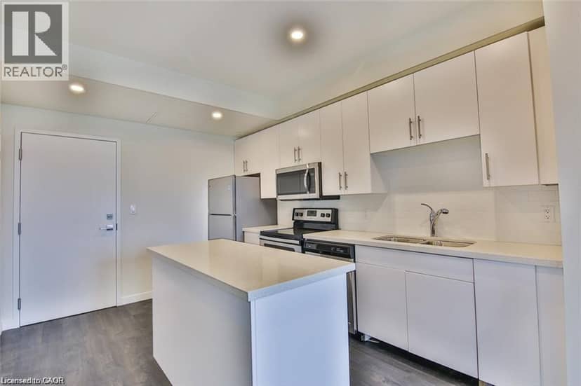 690 KING Street W Unit# 522 — photo 6 of 27