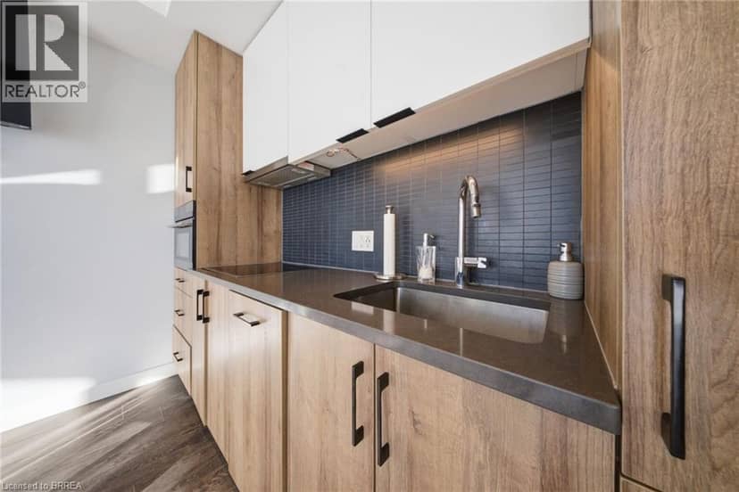 741 KING Street W Unit# 107 — photo 9 of 34