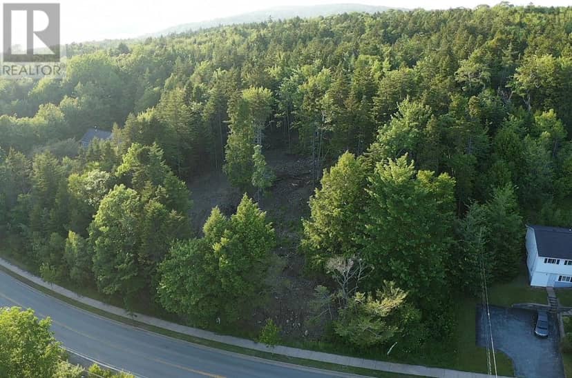950 Fall River Road, Fall River, photo 5