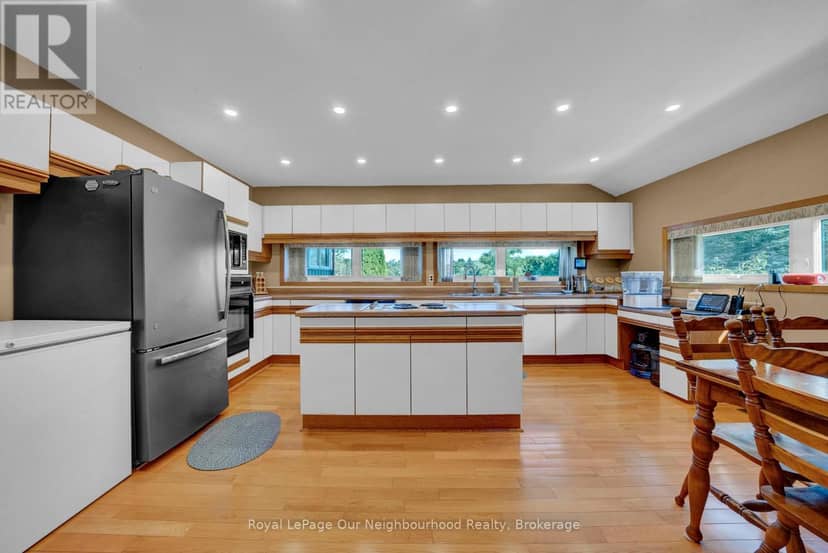 9 Columbus Street S, Kawartha Lakes, photo 6