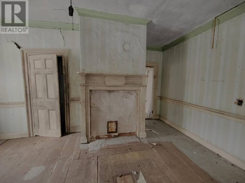 155 Pelham Street — photo 23 of 40
