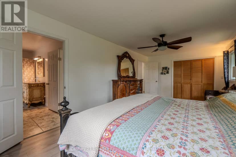 525 Maple Road — photo 33 of 40