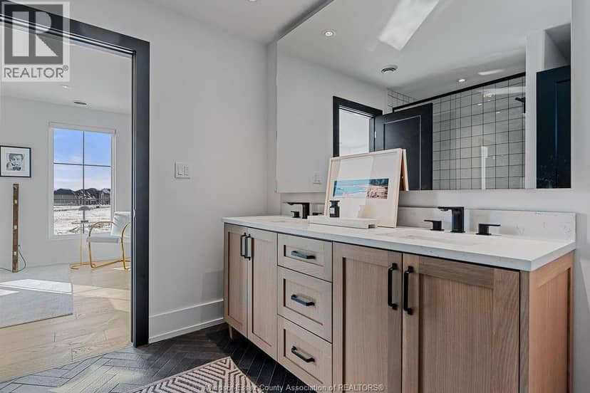 5780 Notting Hill COURT Unit# 6 — photo 10 of 13