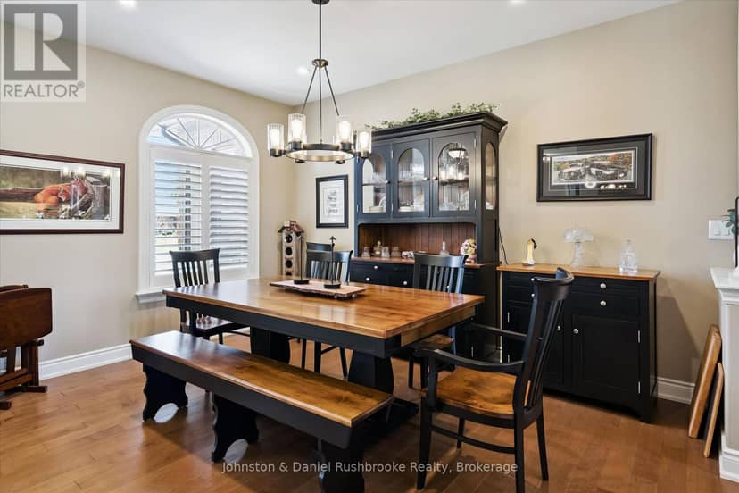 1842 Meadowview Court — photo 7 of 33