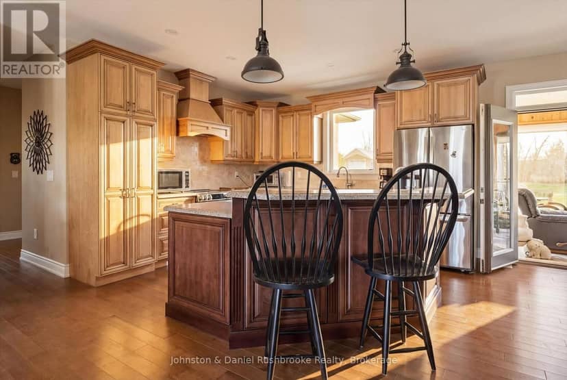 1842 Meadowview Court — photo 9 of 33