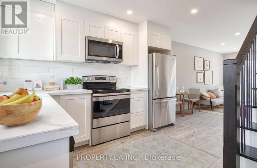 226 Clarke Street N, Woodstock, photo 5