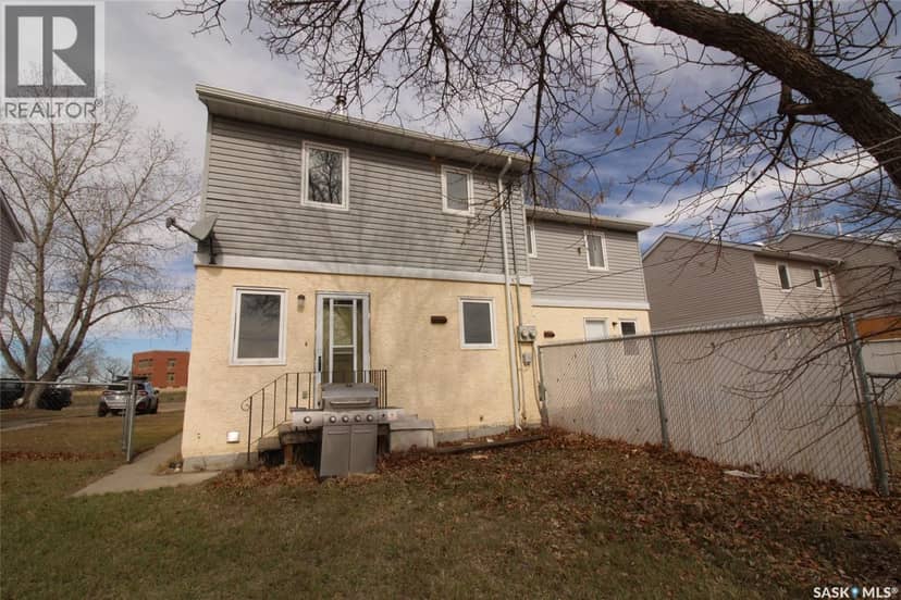 310-320 Railway AVENUE W — photo 35 of 40