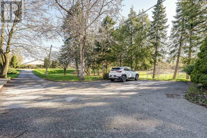 610 Commissioners Road W — photo 22 of 35