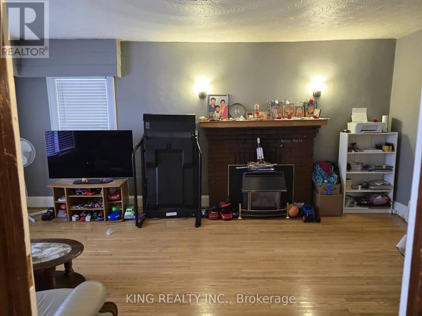 St - 348/350 Arthur Street — photo 24 of 39