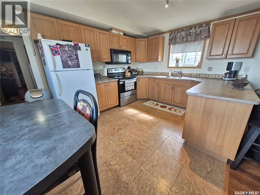 106 Alsike STREET — photo 12 of 32