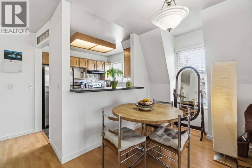 301 99 BEGIN STREET, Coquitlam, photo 5