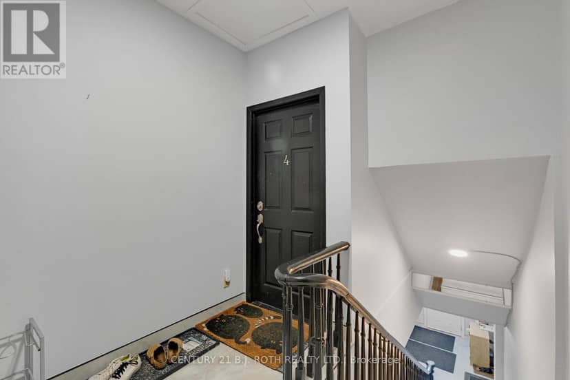 184 Borland Street E — photo 12 of 40