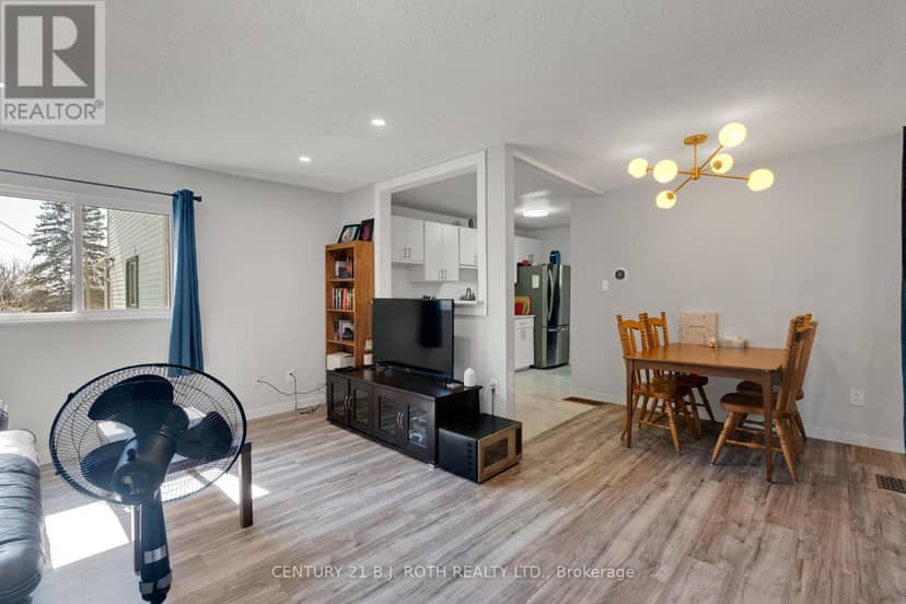 184 Borland Street E — photo 32 of 40